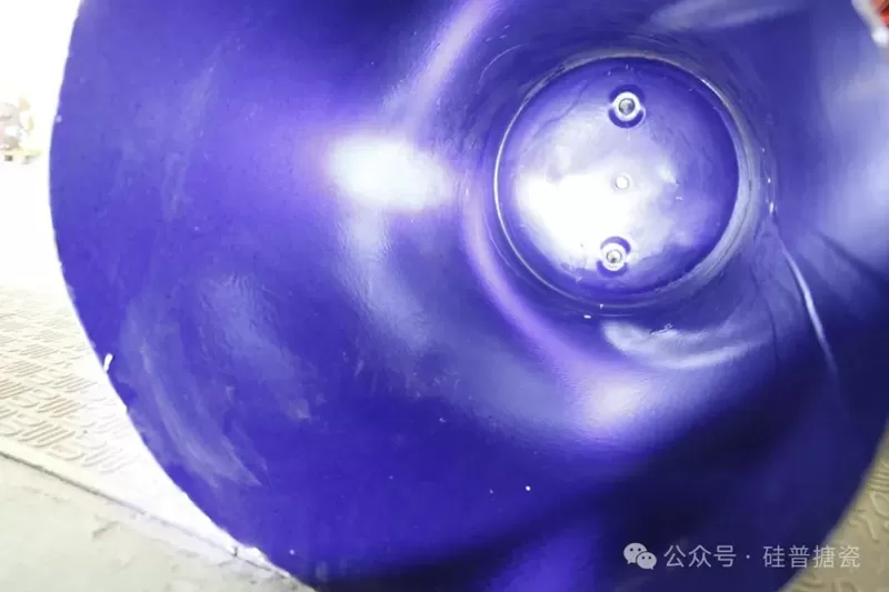 French Porcelain Glaze Vase Uses Underglaze Decoration Technology To Show Exquisite Art French Porcelain Glaze Vase Uses Underglaze Decoration Technology To Show Exquisite Art